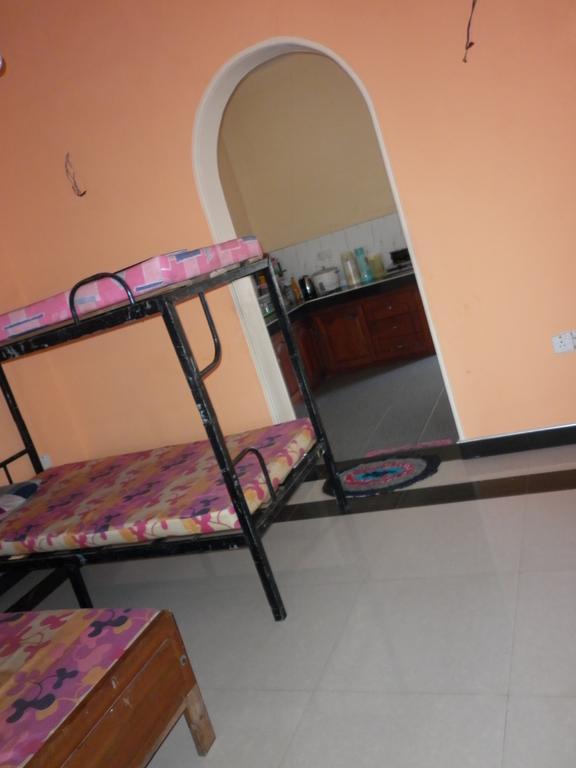 Seetha'S Hostel Νεγκόμπο Δωμάτιο φωτογραφία