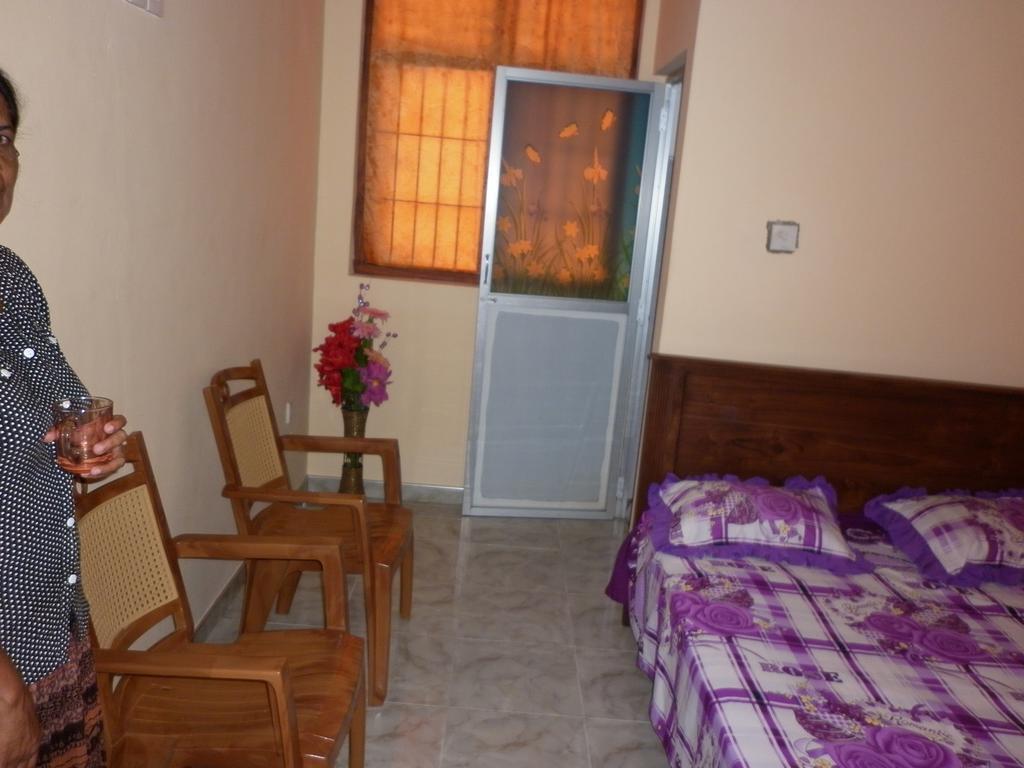 Seetha'S Hostel Νεγκόμπο Δωμάτιο φωτογραφία