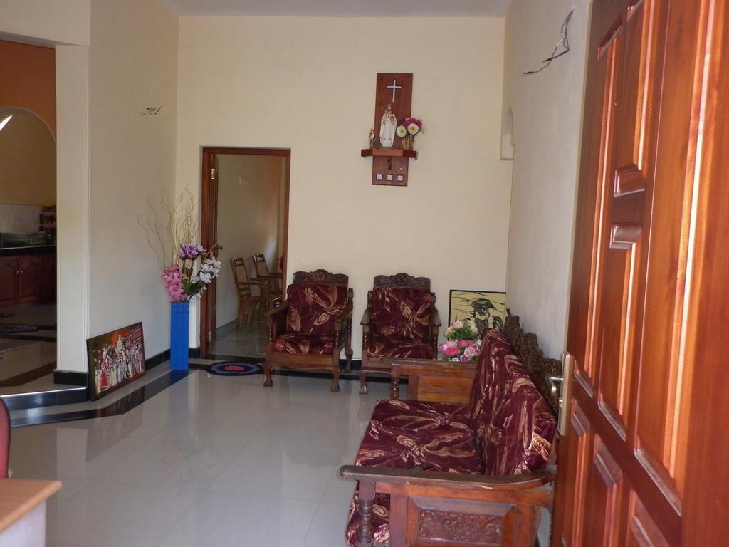 Seetha'S Hostel Νεγκόμπο Εξωτερικό φωτογραφία