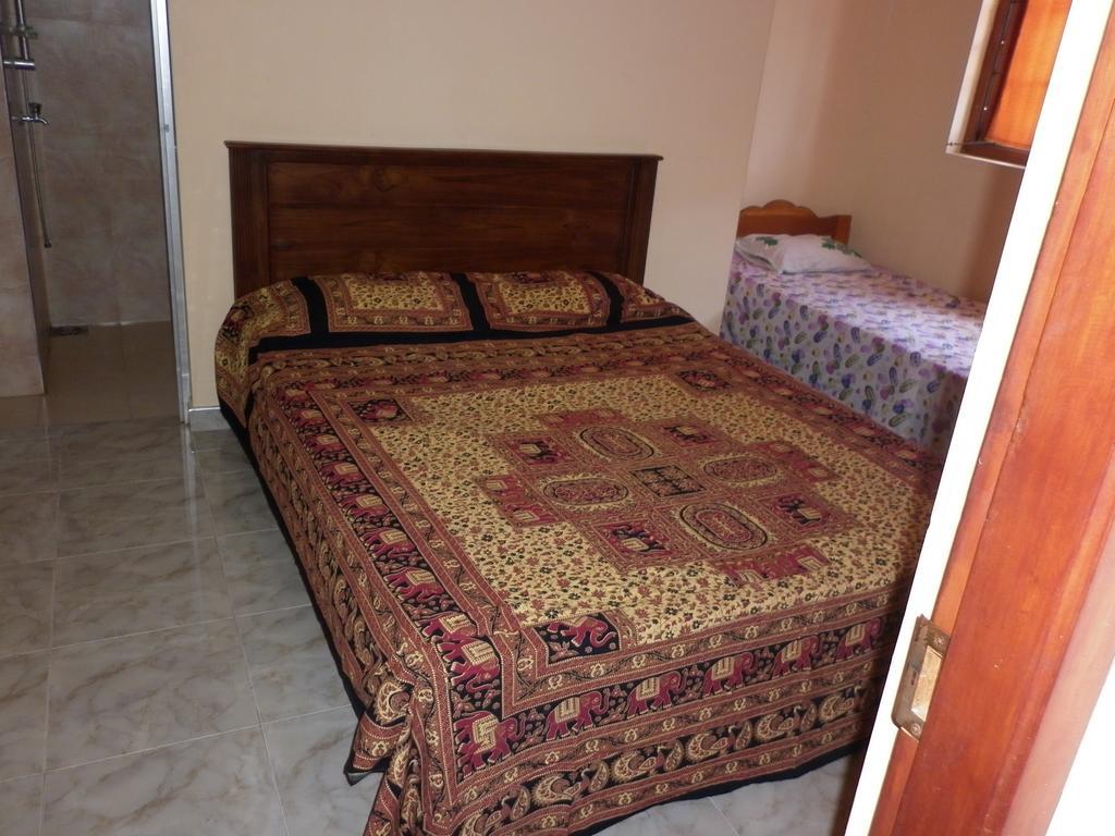 Seetha'S Hostel Νεγκόμπο Δωμάτιο φωτογραφία