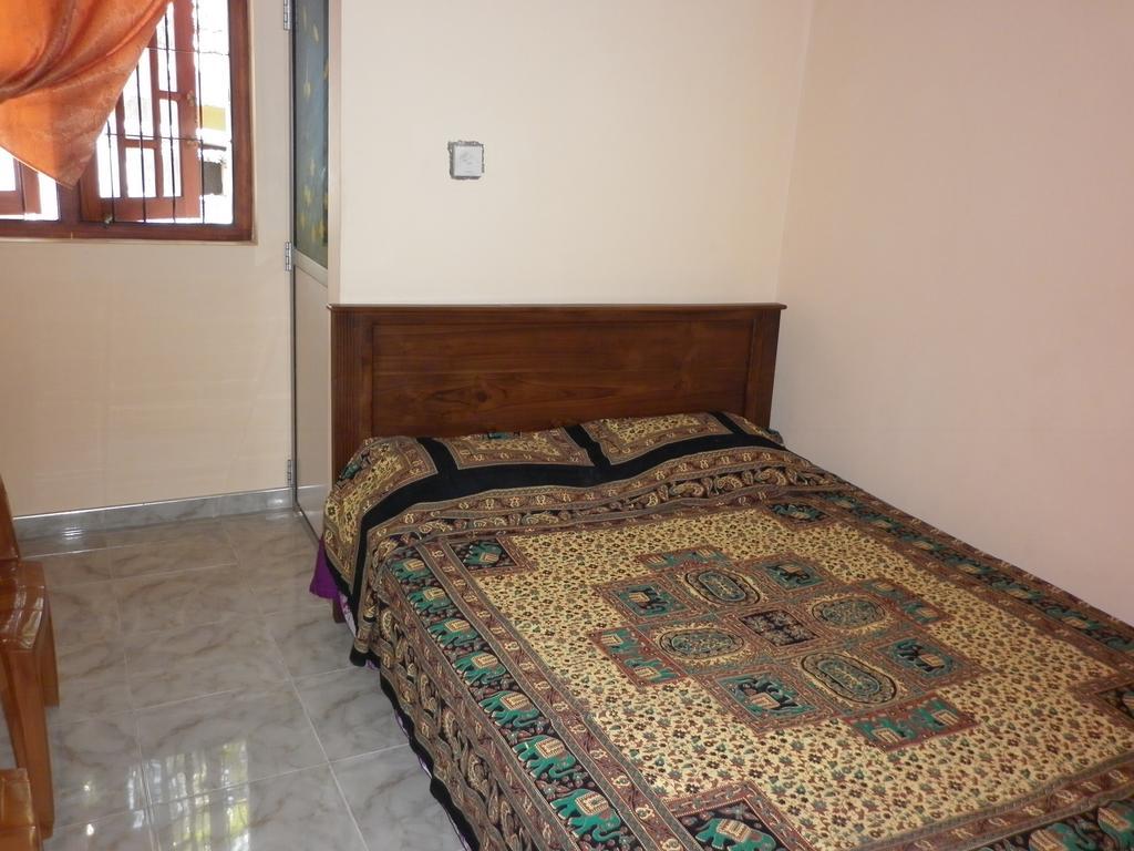 Seetha'S Hostel Νεγκόμπο Δωμάτιο φωτογραφία