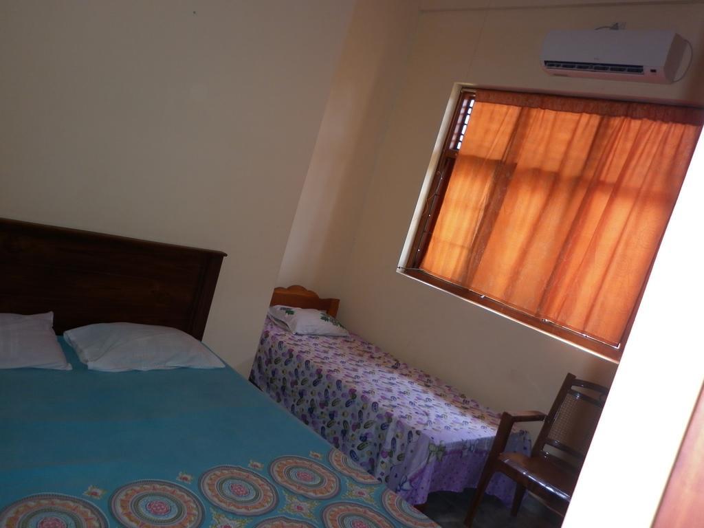 Seetha'S Hostel Νεγκόμπο Δωμάτιο φωτογραφία